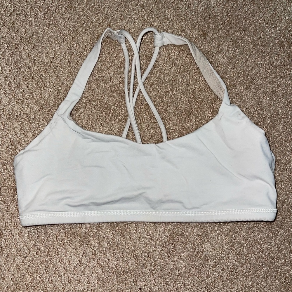 Lululemon Free to Be Bra - Size 8